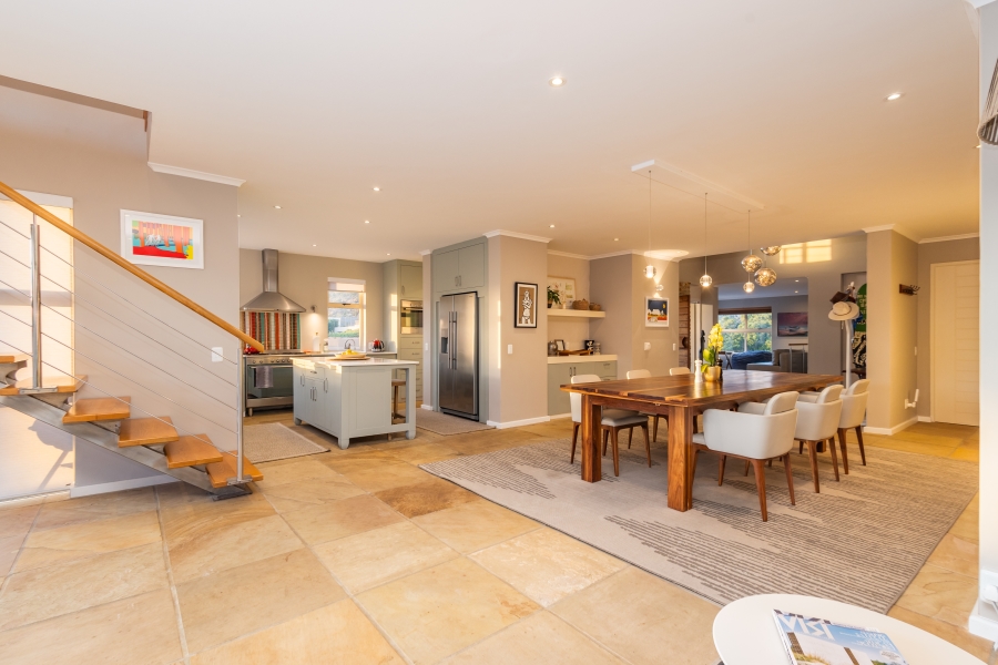 5 Bedroom Property for Sale in Whale Rock Beach Western Cape